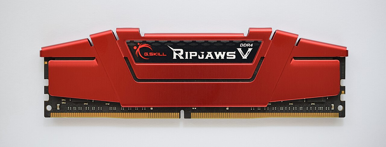 DDR4 SDRAM 램 모듈 실물