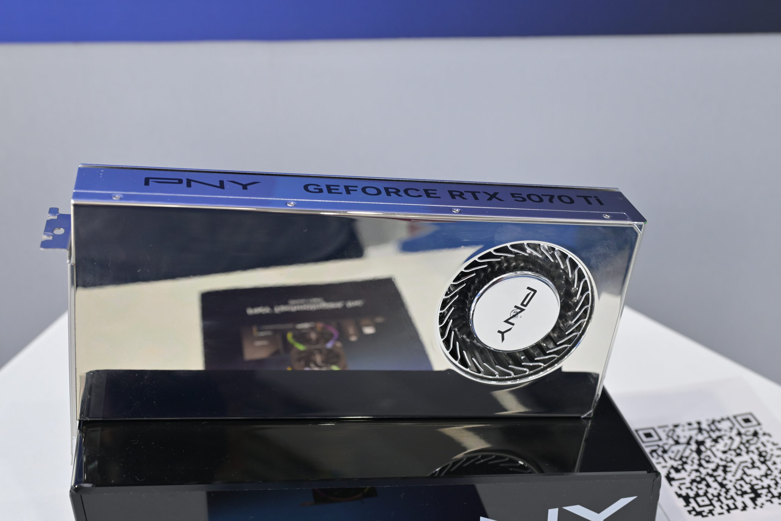 RTX 5070 Ti 실물, Computex 2025 전시 사진