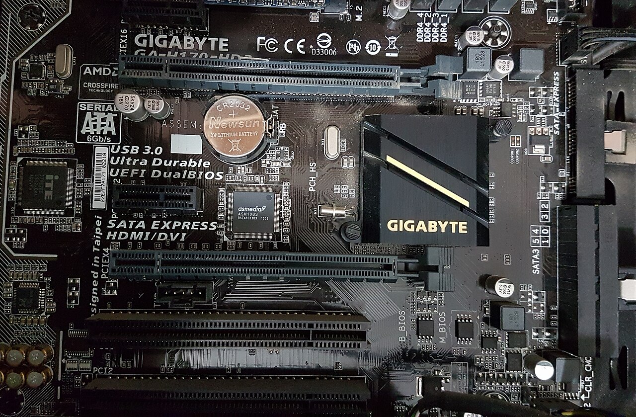 그래픽카드 PCIe 연결 - 메인보드 PCIe 슬롯