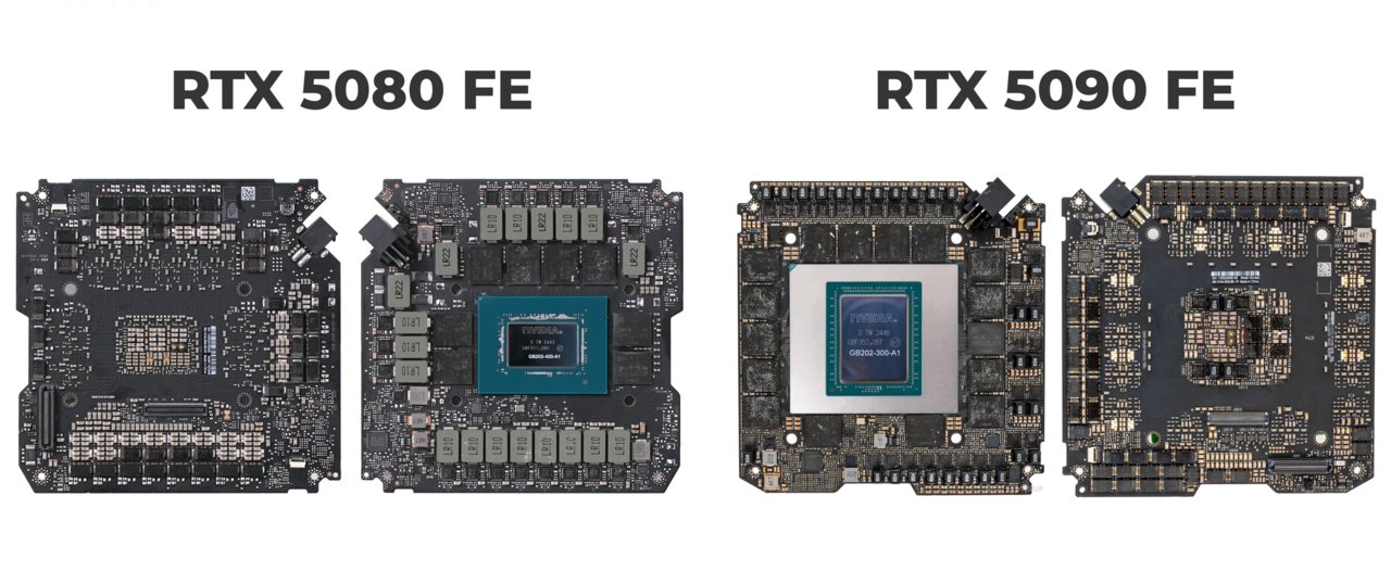 RTX 5080과 RTX 5090 파운더스 에디션 기판 비교